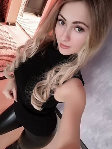 Елена Гравитация